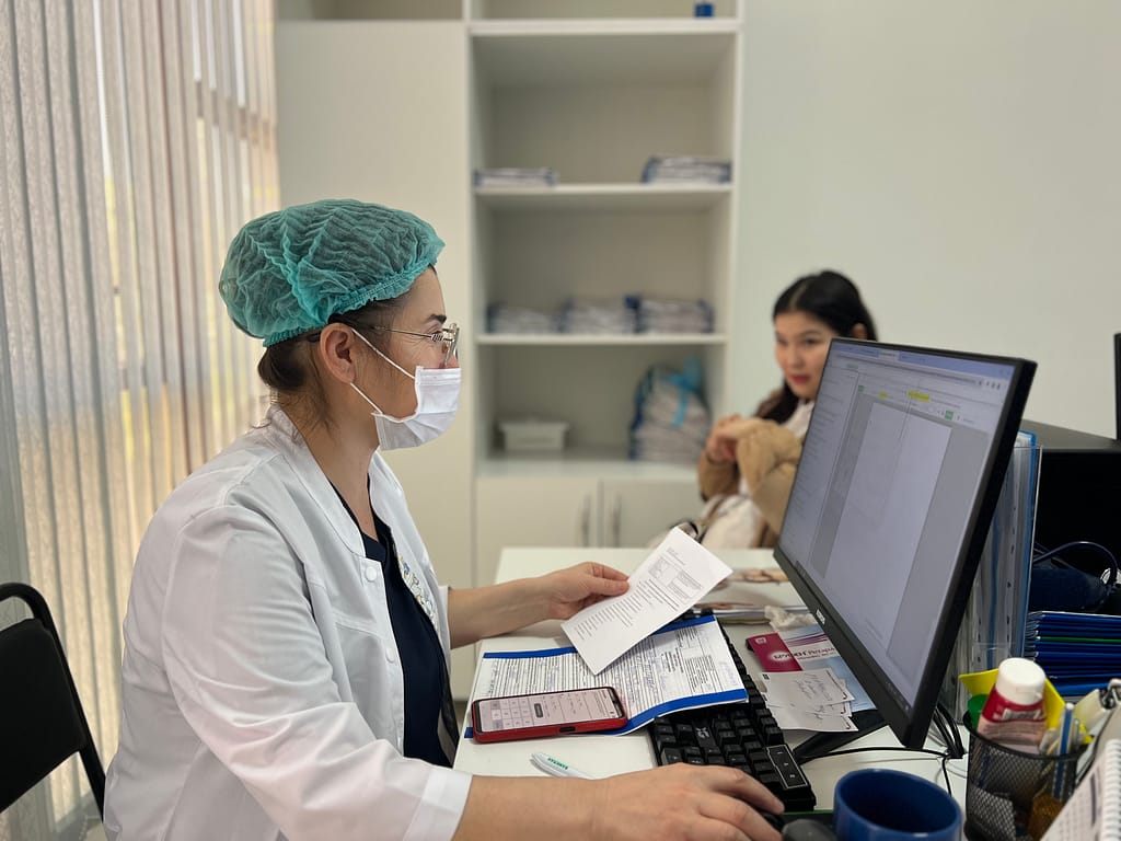 Фотосуреттер, суреттер және гей секс суреттері