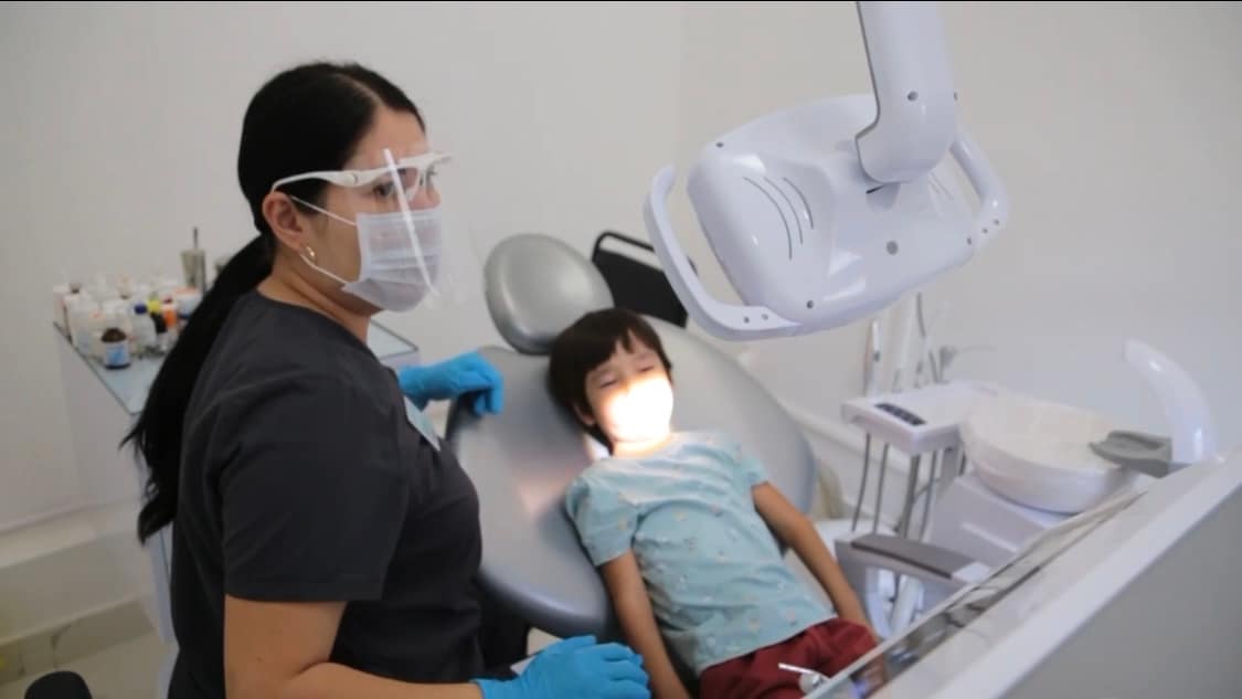 Жас жігіттердің жетілген әйелмен жыныстық қатынасқа түскен суреттері